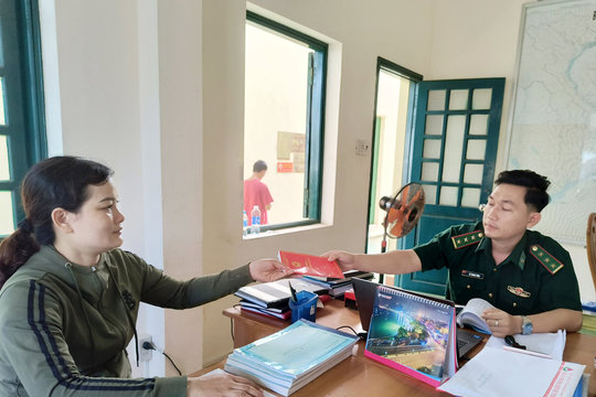 Cầu nối pháp luật cho ngư dân