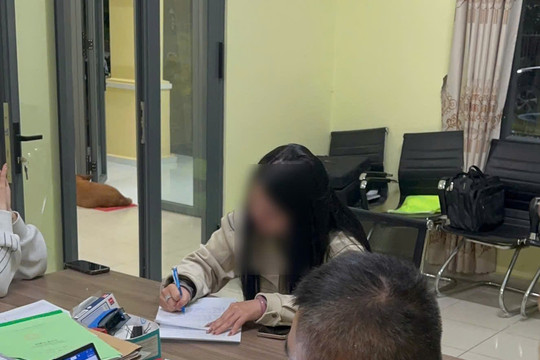 Xử phạt nữ tài xế không nhường đường cho xe ưu tiên trên cao tốc Liên Khương - Prenn