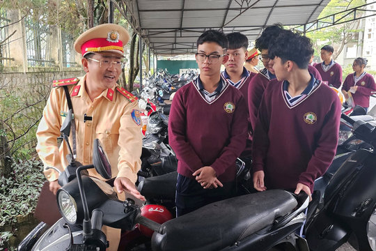 “Lá chắn” an toàn giao thông cho học sinh