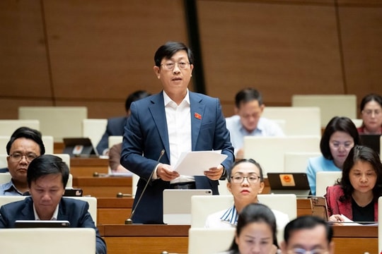 Phó trưởng Đoàn ĐBQH Lâm Đồng Nguyễn Hữu Thông kiến nghị cần có cơ chế kiểm soát chặt chẽ chế định "thừa hành viên"