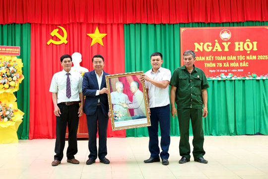 Ngày hội Đại đoàn kết toàn dân tộc tại thôn 7B, xã Hòa Bắc