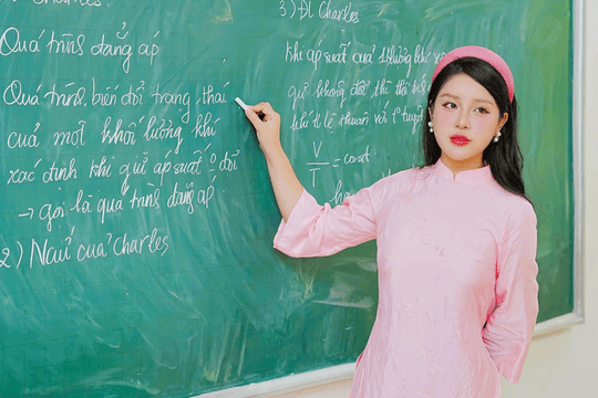 Quy định tổng số tiết dạy thêm trong một năm học đối với giáo viên công lập