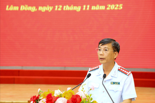 Tăng cường đấu tranh phòng, chống tham nhũng, tiêu cực trong nhiệm kỳ mới