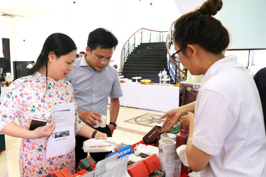 Cần nhiều giải pháp thúc đẩy thương mại điện tử Lâm Đồng
