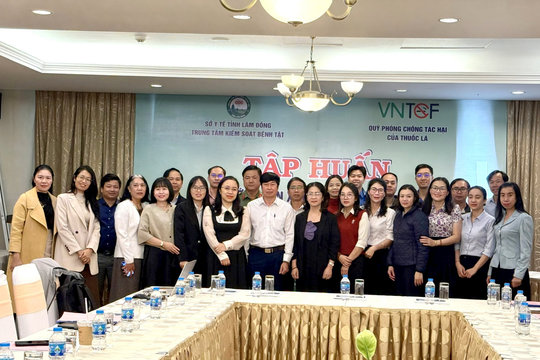 Lâm Đồng xây dựng môi trường làm việc không khói thuốc