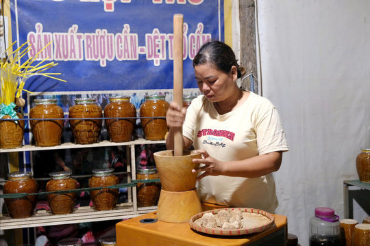 Đưa đặc sản bản địa lên tầm thương hiệu