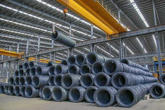 Giá thép hôm nay 12/11: Thị trường trong nước ổn định, thế giới trái chiều