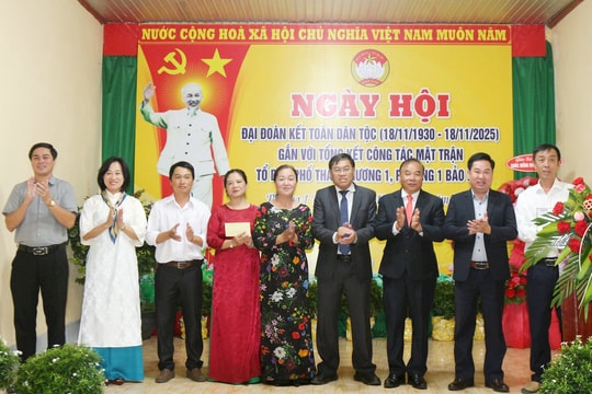 Phó Chủ tịch UBND tỉnh Lâm Đồng Võ Ngọc Hiệp dự Ngày hội Đại đoàn kết toàn dân tộc phường 1 Bảo Lộc