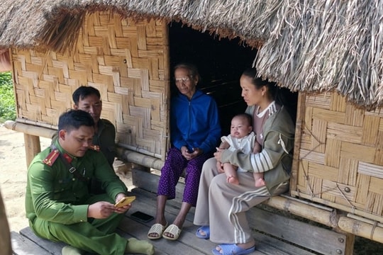 Xã La Dạ đưa tri thức số đến đồng bào DTTS