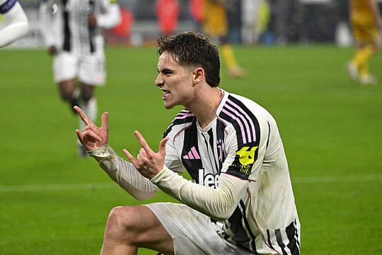 Tương lai Kenan Yildiz bất định do bất đồng lương với Juventus
