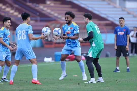 Makan Bola cảnh báo Lào trước sự trở lại của Xuân Son