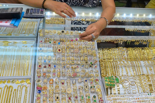 Giá vàng chiều nay 14/11/2025: Giá vàng SJC, giá vàng nhẫn, bảng giá vàng hôm nay chi tiết
