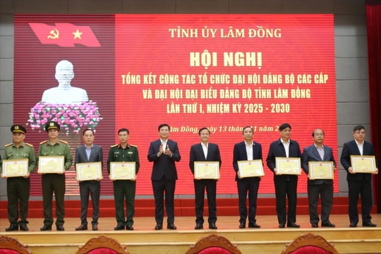 Danh sách 20 tập thể xuất sắc trong tổ chức đại hội Đảng được Chủ tịch UBND tỉnh Lâm Đồng tặng Bằng khen