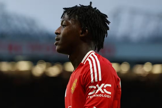 Man Utd và nghịch lý 100 triệu bảng mang tên Kobbie Mainoo