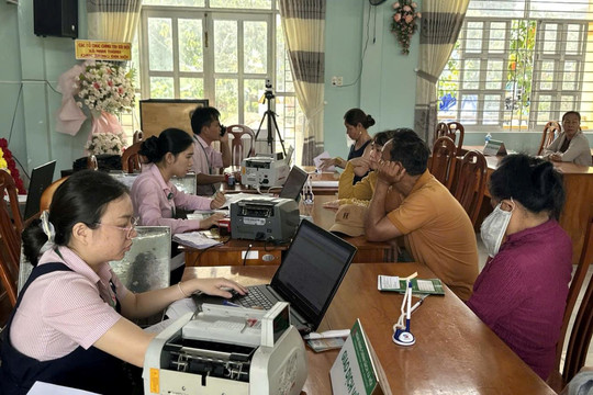 Ngân hàng số đưa tín dụng chính sách đến gần hơn với người nghèo