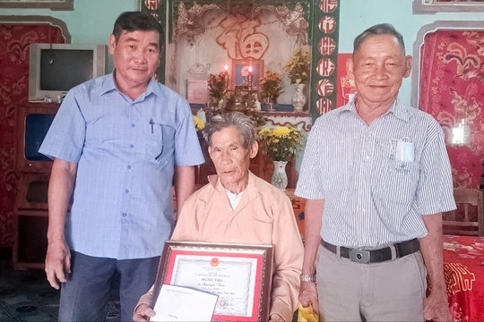 Hết lòng với người cao tuổi ở xã Nghị Đức