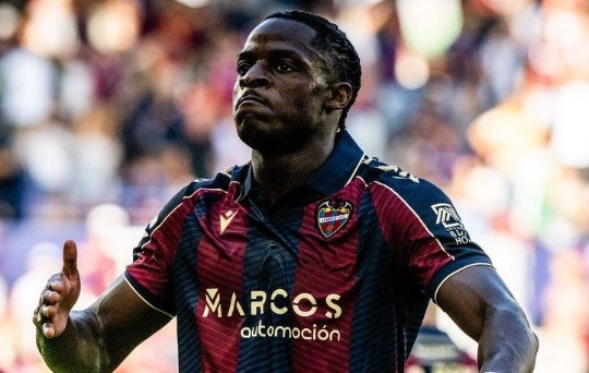 Thị trường chuyển nhượng: Arsenal, MU và Spurs cùng hành động