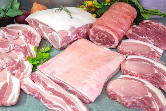 Giá thịt heo hôm nay 16/11: Một số nơi giảm đến 14.000 đồng/kg