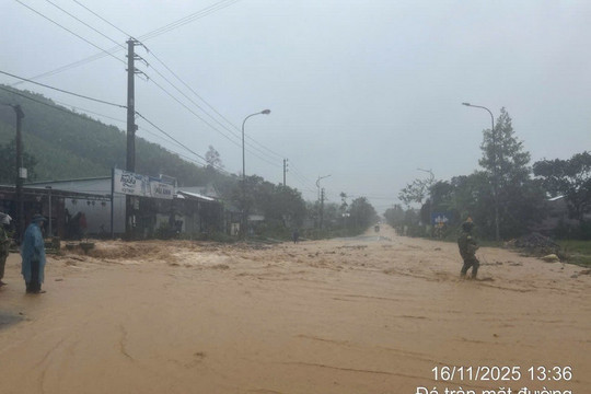 Chủ động phòng, tránh, ứng phó mưa lũ tại khu vực Trung Bộ