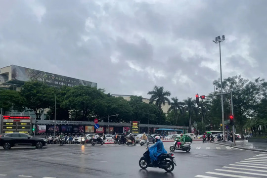 Dự báo thời tiết ngày mai 18/11: Dự báo Hà Nội giảm mạnh 8 °C