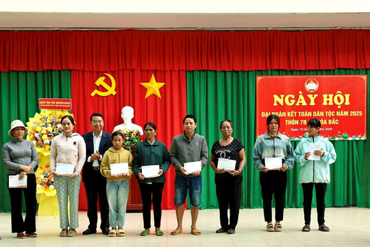 Hòa Bắc nghĩa tình chung sức xây dựng quê hương