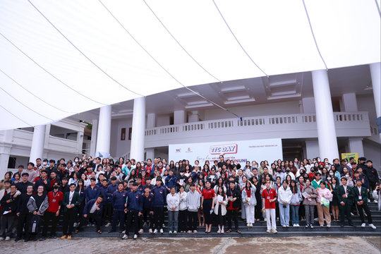 Hơn 3.000 sinh viên Đại học Yersin Đà Lạt tham gia Ngày hội kết nối và lan tỏa TTC Day