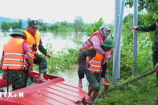 Tập trung ứng phó mưa lũ, đặt an toàn tính mạng cho Nhân dân lên trên hết