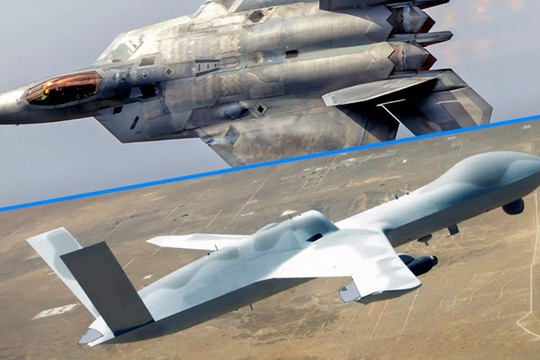 Phi công F-22 điều khiển MQ-20 từ buồng lái lần đầu