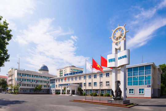 Nữ sinh Hàng Hải giành quán quân Vũ trụ Đồng tiền 2025