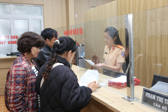 Làm sạch dữ liệu quản lý phương tiện