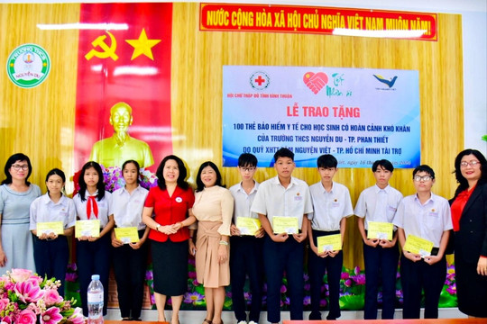 Chăm sóc sức khỏe bền vững cho học sinh