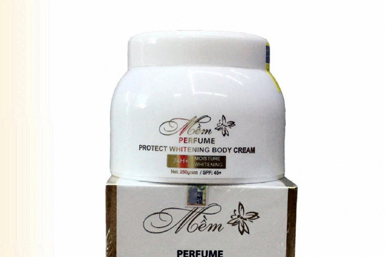 Thu hồi, tiêu hủy sản phẩm mỹ phẩm không rõ nguồn gốc