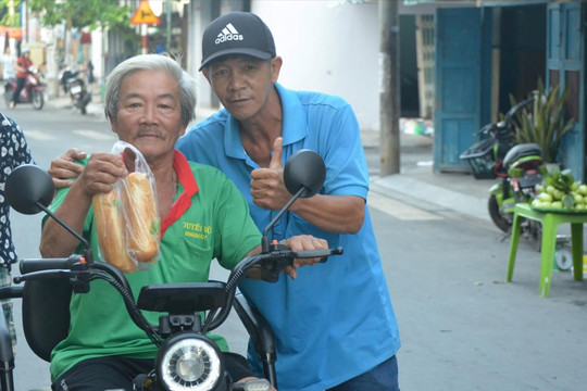 1.000 suất ăn dành tặng người lao động và bệnh nhân khó khăn