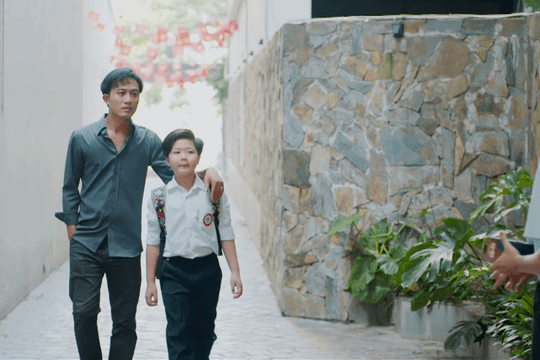 Gió ngang khoảng trời xanh tập 43: Bé Minh ra tay hàn gắn
