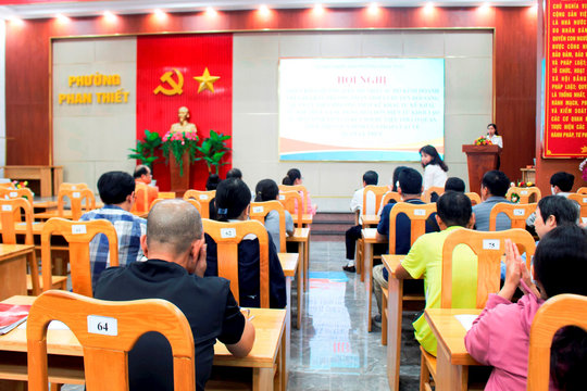1.200 hộ kinh doanh phường Phan Thiết được hỗ trợ chuyển đổi thuế khoán