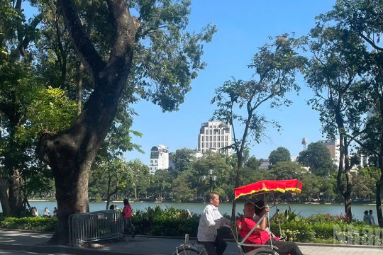 Thời tiết ngày 21/11: Bắc Bộ ngày nắng, sáng và đêm trời rét; Nam Trung Bộ có mưa vừa, mưa to