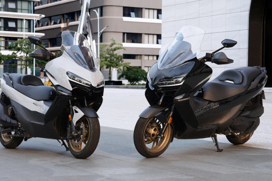 Bộ đôi 368E và 368K - Xe ga chuyên phượt của Honda vừa về Việt Nam