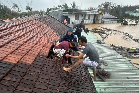 Tập trung tổng lực để cứu người, tuyệt đối không để người dân bị cô lập mà không được cứu giúp kịp thời