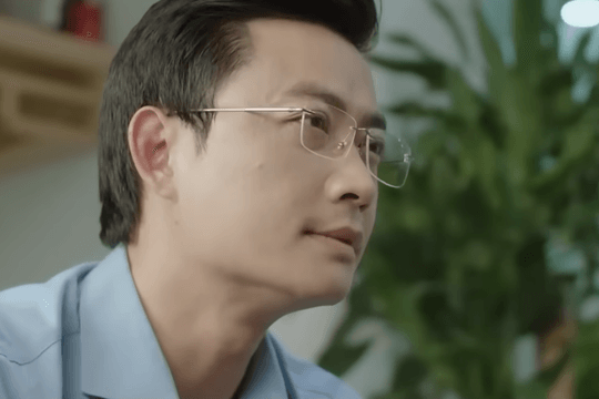 Lằn ranh tập 16: Khắc và Lê Chỉnh đối đầu trong cuộc đua quyền lực