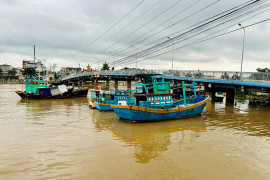 Cảnh báo triều cường khu vực hạ lưu sông Cà Ty