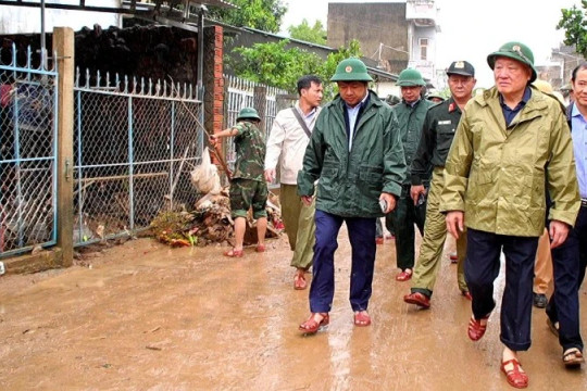 Phó Thủ tướng Thường trực Nguyễn Hòa Bình yêu cầu Đắk Lắk khẩn trương khắc phục hậu quả mưa lũ