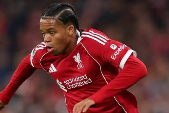 Ngã rẽ tương lai của hai thần đồng Liverpool: Ngumoha và Nyoni