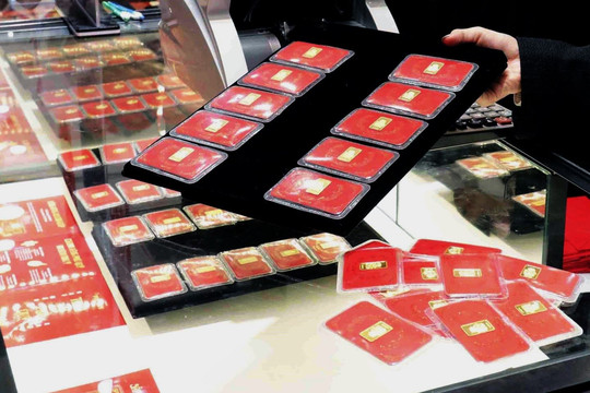Giá vàng hôm nay 23/11/2025: Giá vàng SJC, vàng nhẫn trong nước, vàng thế giới