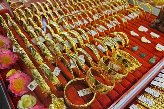 Giá vàng hôm nay 24/11/2025: Giá vàng SJC, vàng nhẫn trong nước, vàng thế giới