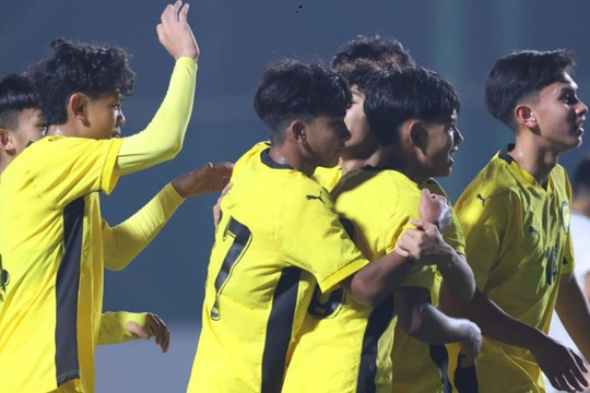 U17 Malaysia tạo địa chấn 13-0, gửi chiến thư đến U17 Việt Nam