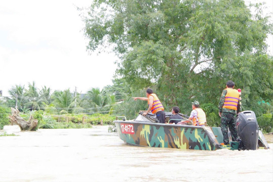 Chính ủy Quân khu 7 động viên, biểu dương lực lượng vũ trang tỉnh Lâm Đồng