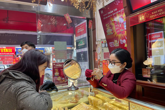 Cập nhật giá vàng trưa nay 24/11/2025: Giá vàng SJC, giá vàng 24k 9999, giá vàng nhẫn, vàng thế giới