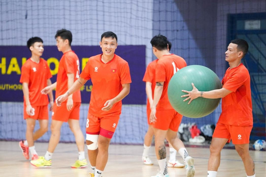 HLV Giustozzi đối mặt lựa chọn khó khăn trước thềm SEA Games 33