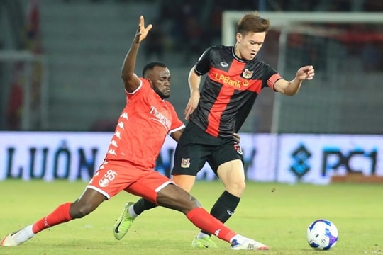 Ninh Bình ngược dòng ngoạn mục, nối dài chuỗi 36 trận bất bại