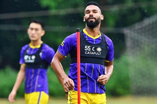 Hà Nội FC thanh lý 'bom tấn' 900.000 euro sau 10 trận